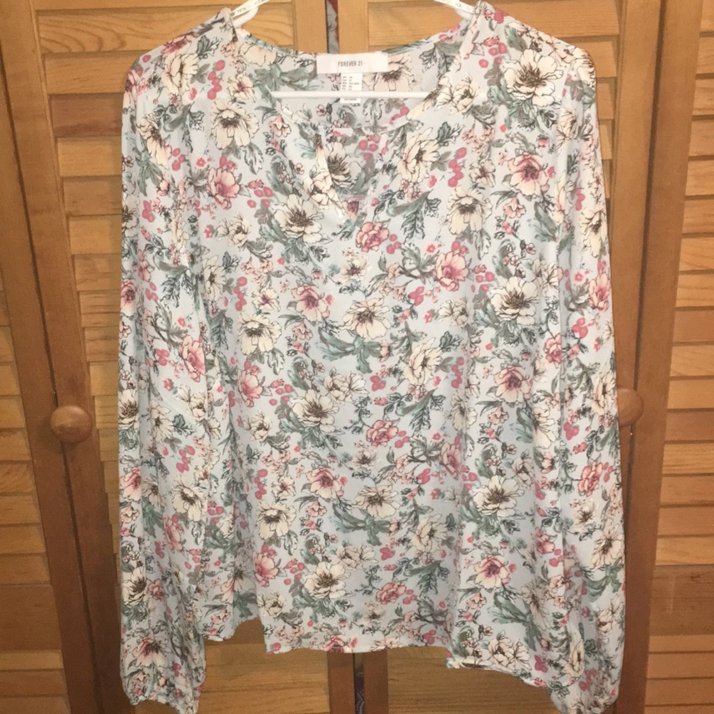 Forever 21+ floral long sleeve blouse. Size: 1X